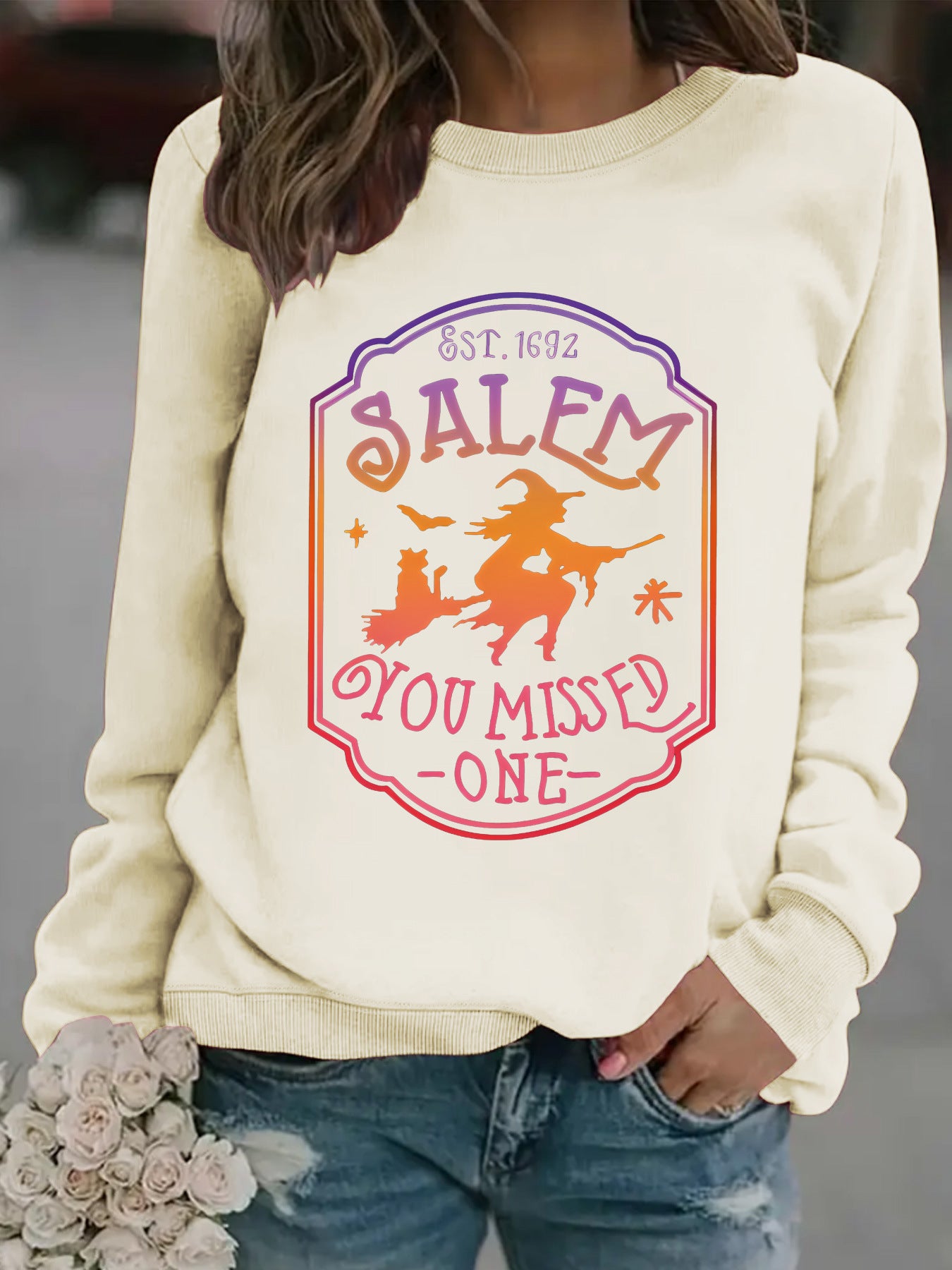 Long sleeved round neck SALEM witch print pullover sweatshirt