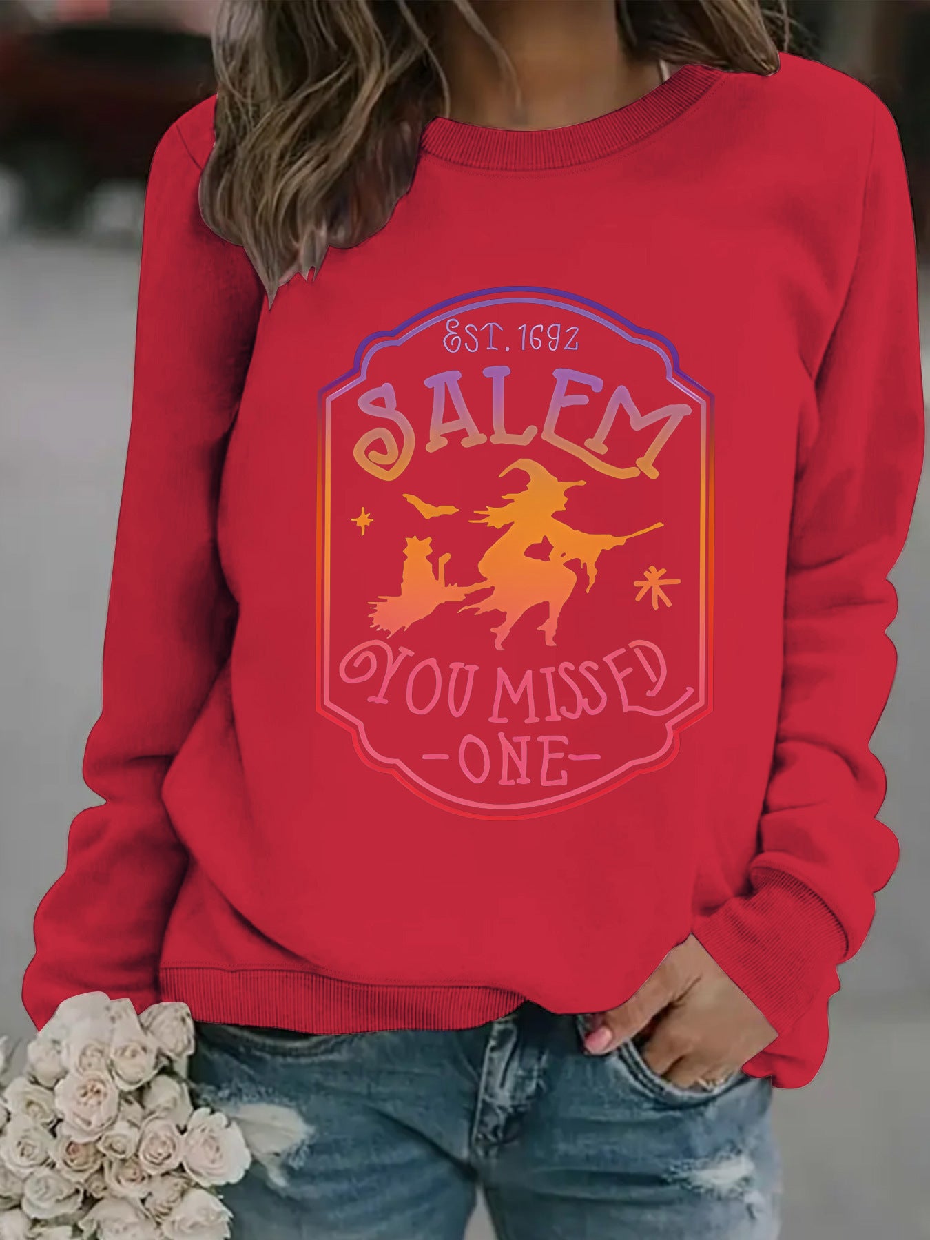 Long sleeved round neck SALEM witch print pullover sweatshirt